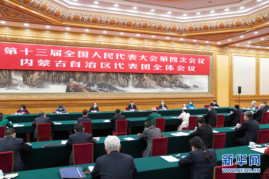 3月5日，中共中央總書記、國家主席、中央軍委主席習近平參加十三屆全國人大四次會議內蒙古代表團的審議。新華社記者 李學仁 攝
